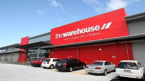 James Pascoe lifts Warehouse stake to 16.4%, buying Woolworths' shares