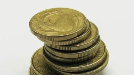 NZ dollar extends gains after upbeat RBNZ, weaker US retail sales