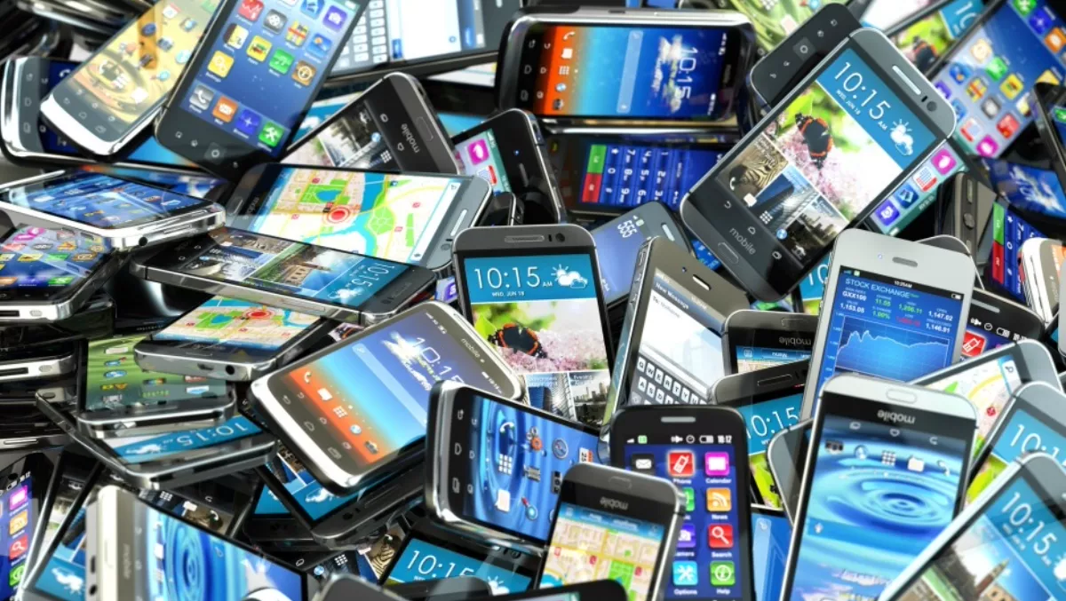 Apple back on top in smartphone battle - but the Chinese are gaining fast