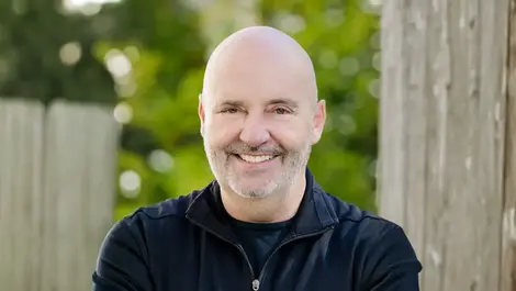 Australians urged to tighten online habits on & off duty